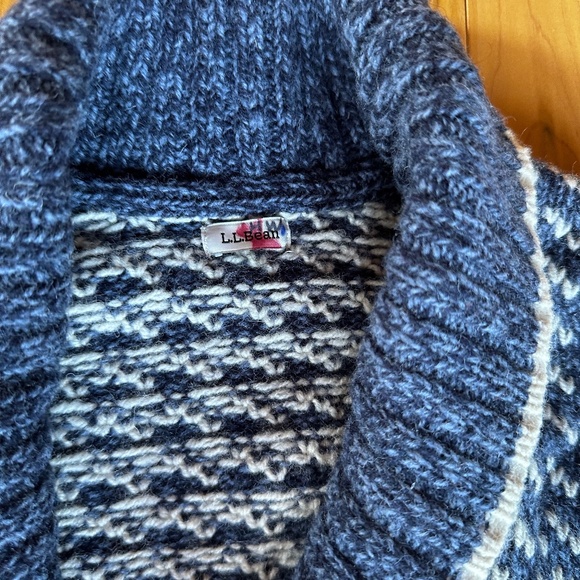 LL Bean's Classic Ragg Wool Sweater, Cardigan Bird's-Eye - Picture 5 of 10